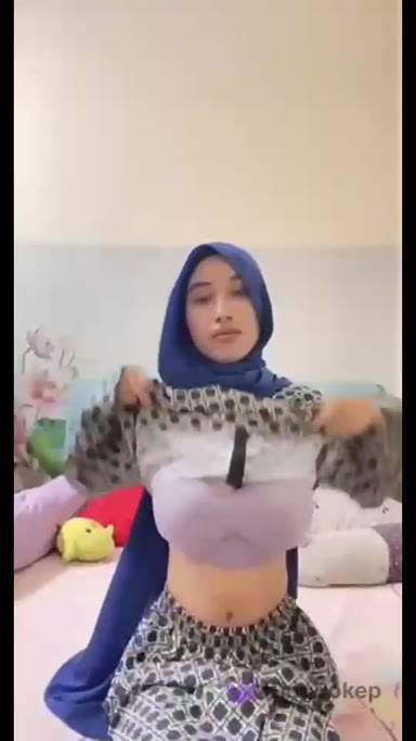 New Viral Ukhty Hijab Pamer Apem Pink Mulus Abg Yang Menggemaskan